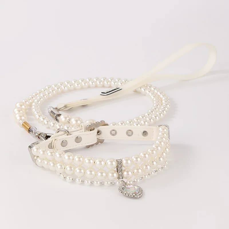 Collier de luxe en perles pour chien, avec pédant en forme de cœur, ensemble de laisse en cuir PU, c