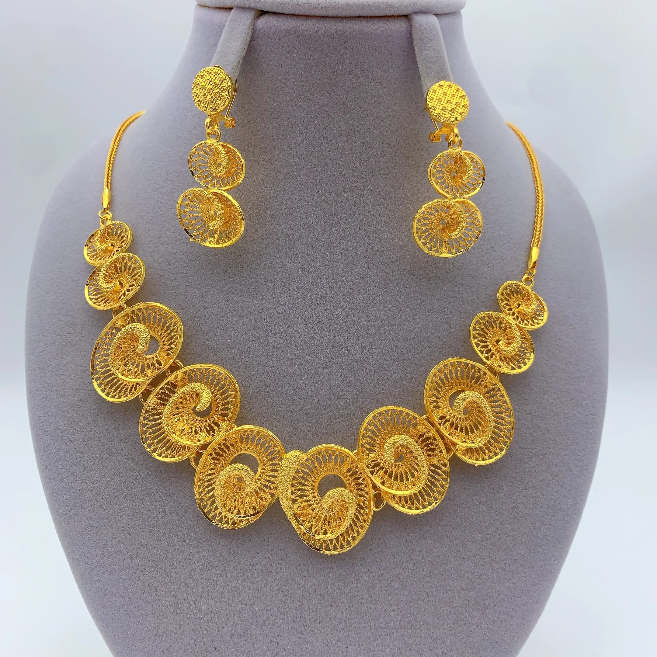 Indien Nigeria 24K plaqué or collier boucles d'oreilles ensemble de bijoux pour les femmes africain 
