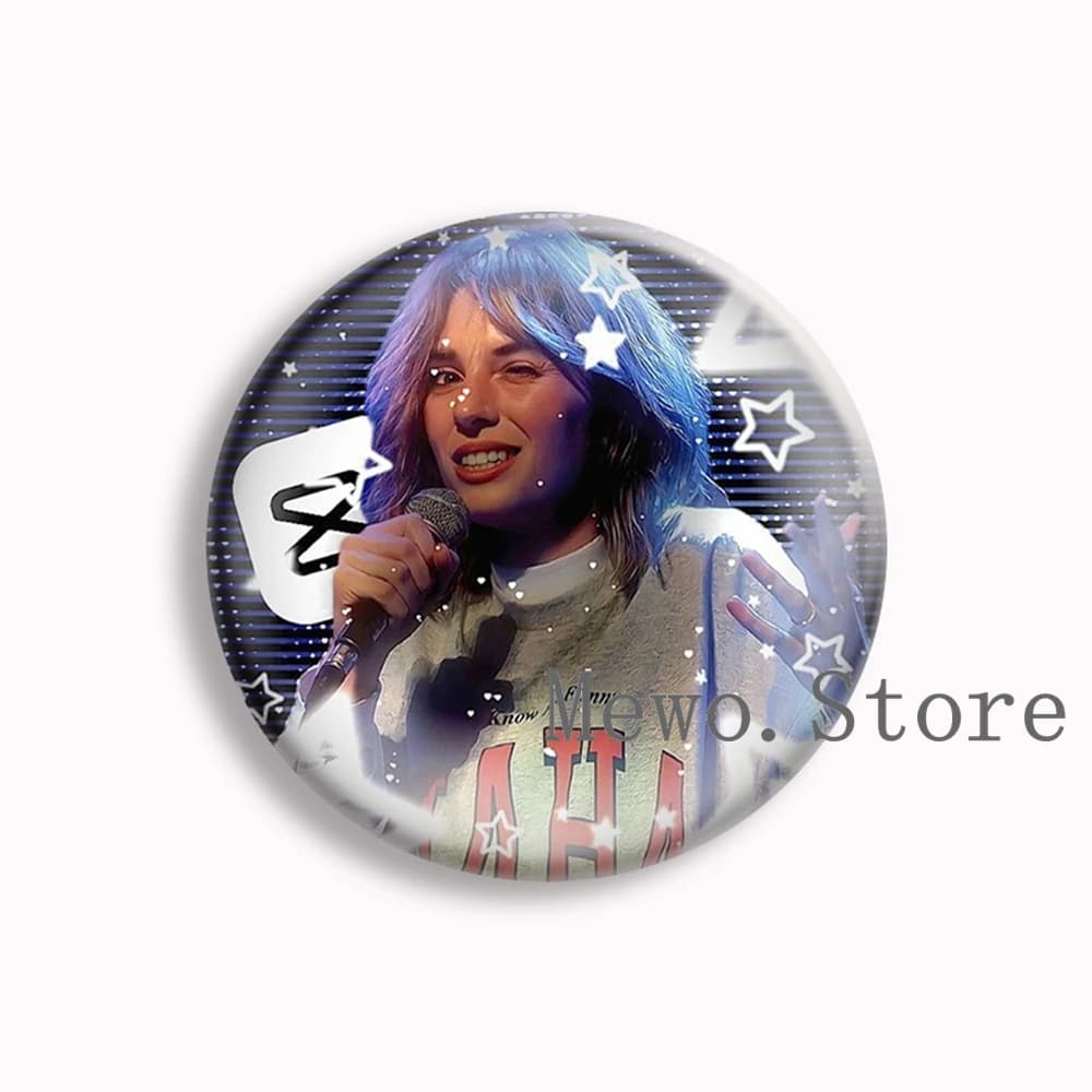 Emma Myers – broche à bouton souple esthétique, broches de chanteur chaud, accessoires de sac, bijou