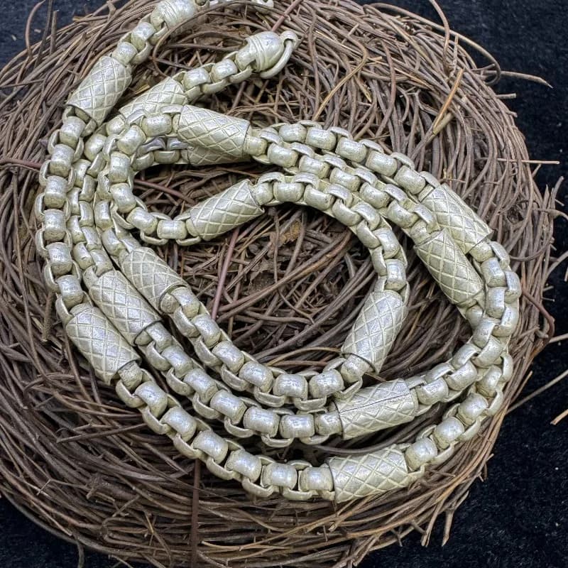 Chaîne en argent tibétain artisanale vintage, design classique et élégant, accessoire de mode unisex