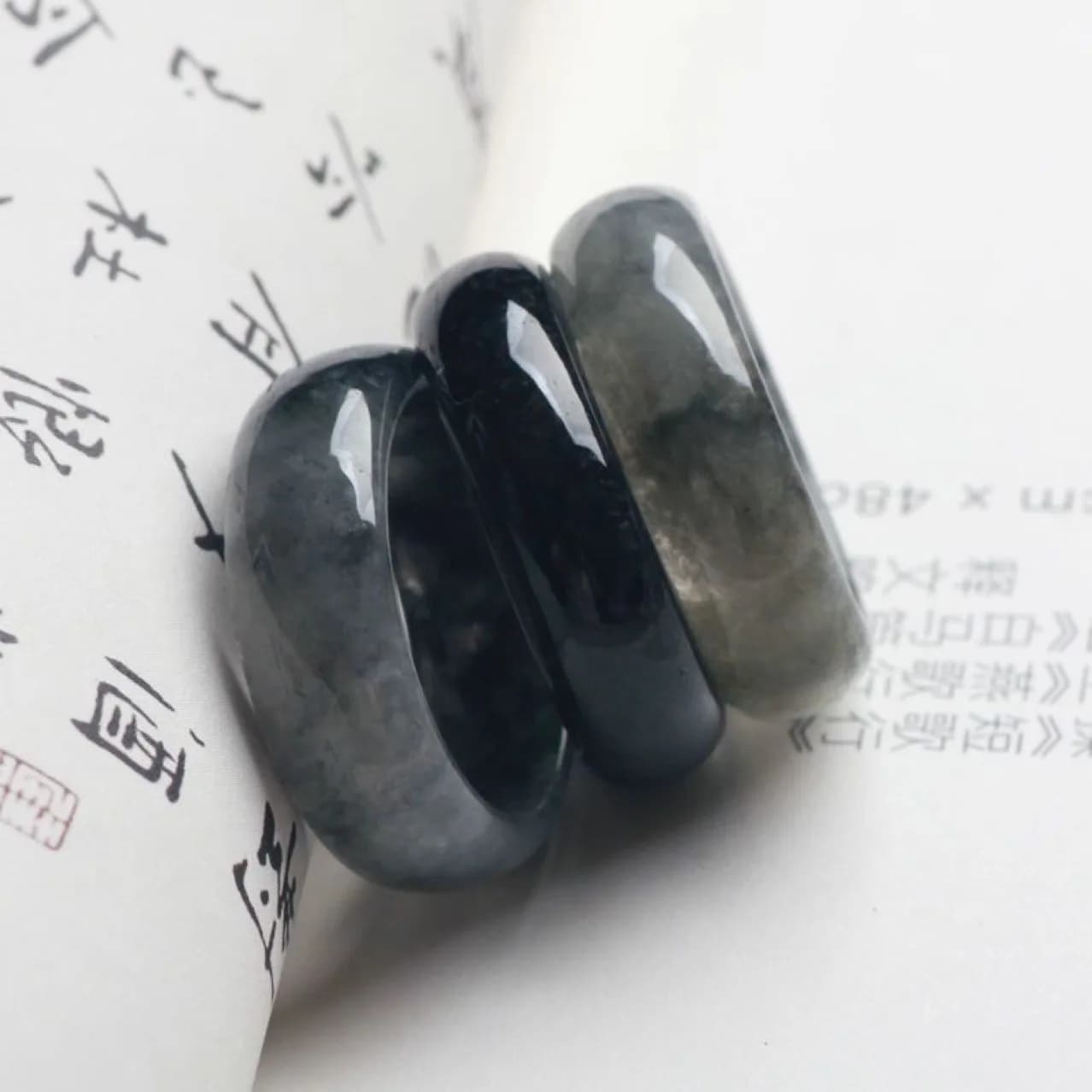 Bague en jadéite du Myanmar noir, breloque sculptée, pierres précieuses émeraude de styliste, bijoux