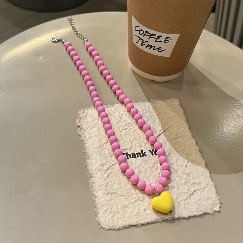Chaîne de cou en perles colorées, pendentif en résine, cœur d'amour, collier Y2K pour filles, chaîne