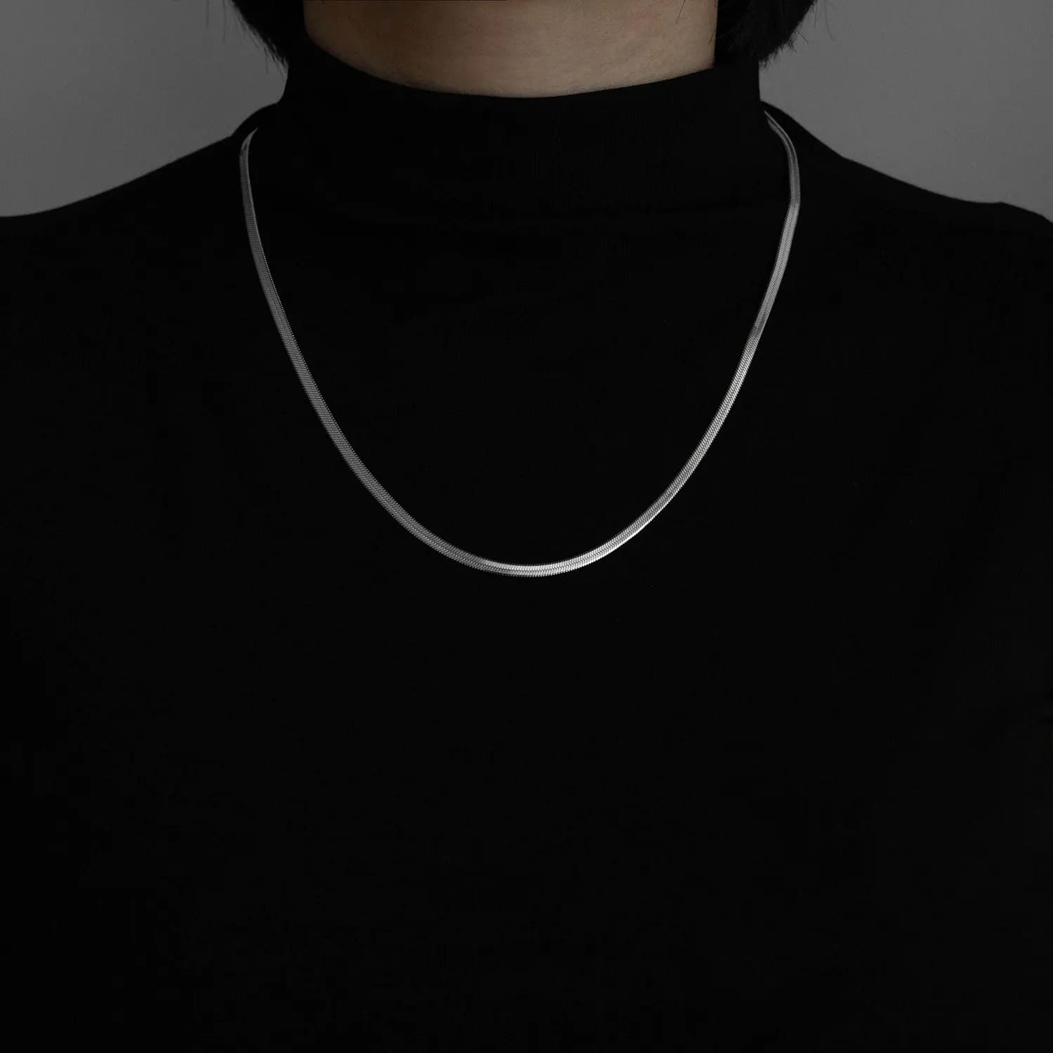 Collier personnalisé homme femme couple luxe résistant à la décoloration en acier titane inoxydable 