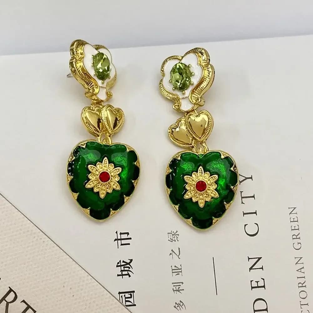 Bijoux Sculptés Artistiques Colorés Rétro, Collier en Forme de Cœur de Fleur Médiévale, Style Palais