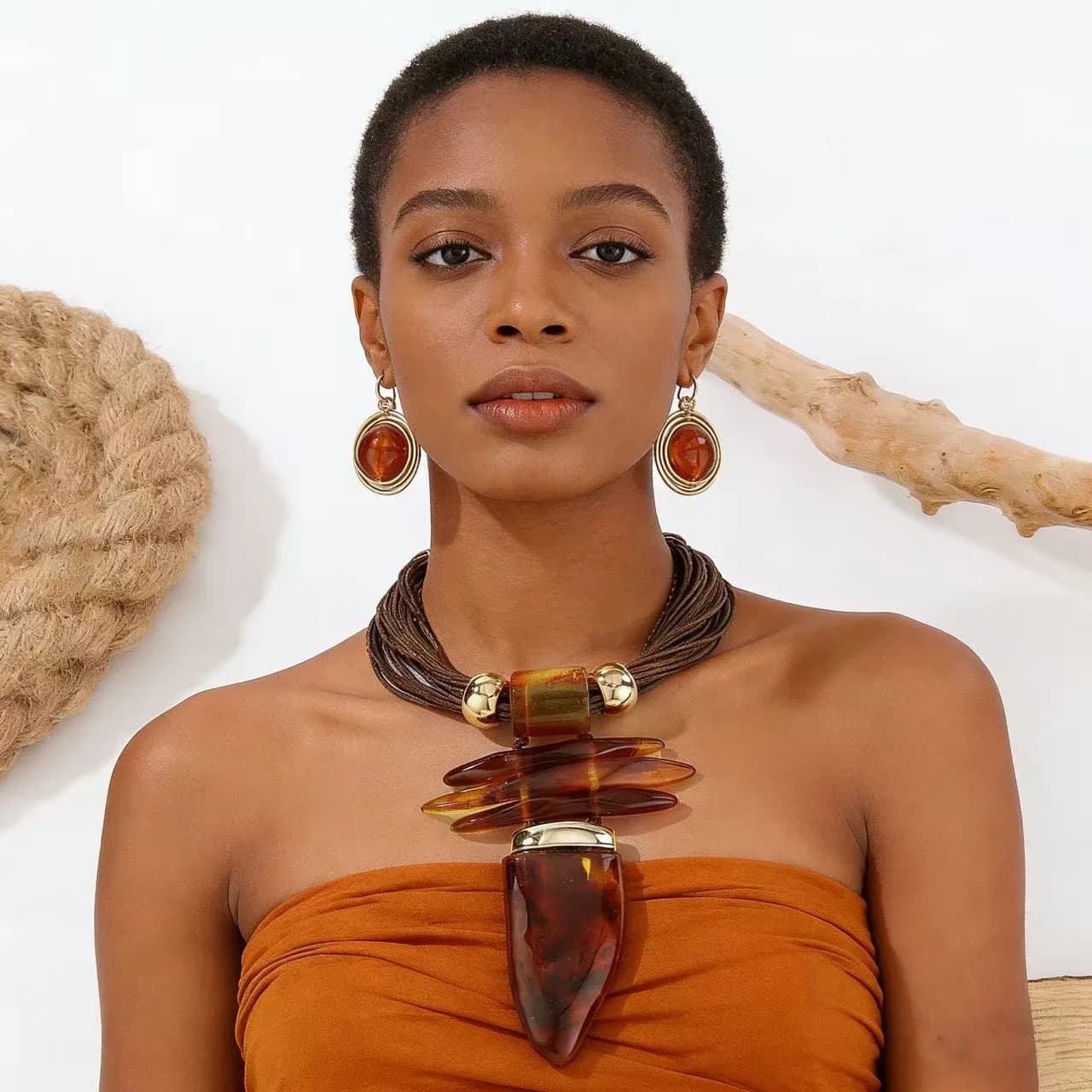 Ensemble de boucles d'oreilles et collier pendentif en corne en résine, bijoux de déclaration audaci