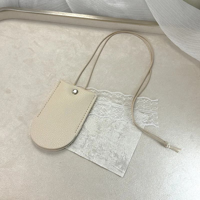 Colliers à pendentifs exquis couleur printemps, sac de rangement en cuir PU pour femmes, collier à l
