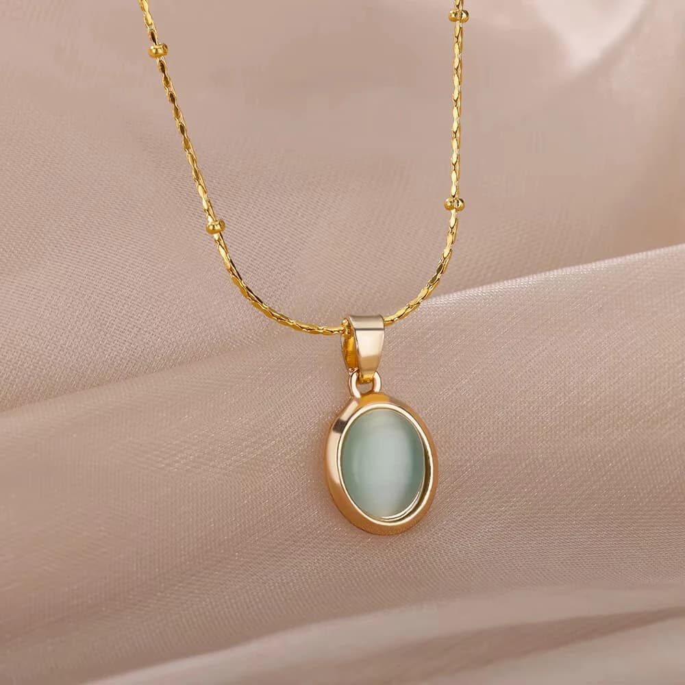 Collier ovale en pierre colorée pour femmes, en acier inoxydable, couleur or, opale verte, pendentif