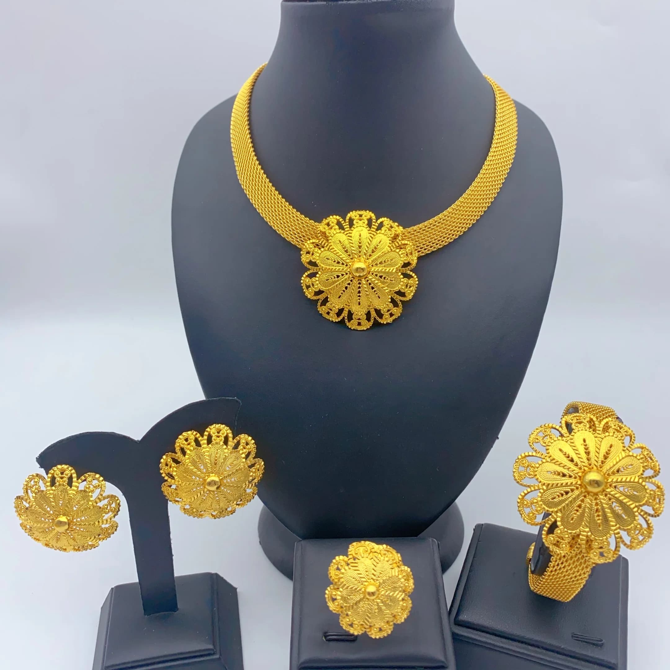 Ensemble de bijoux couleur or arabe pour femmes, indien, africain, dubaï, fleur, collier, boucles d'