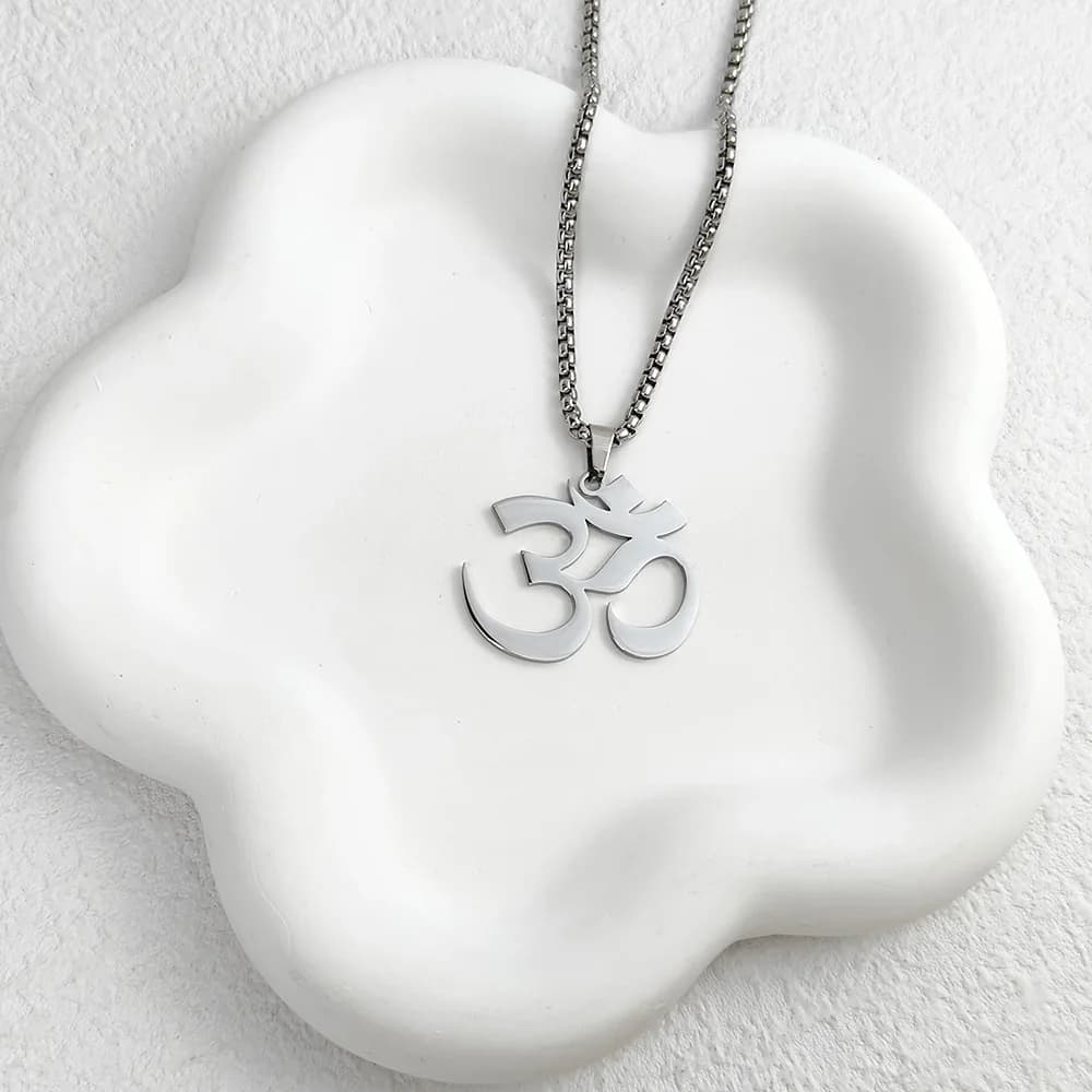 Collier en acier inoxydable avec symbole religieux OM, Style de foi tendance, reflets assortis au qu