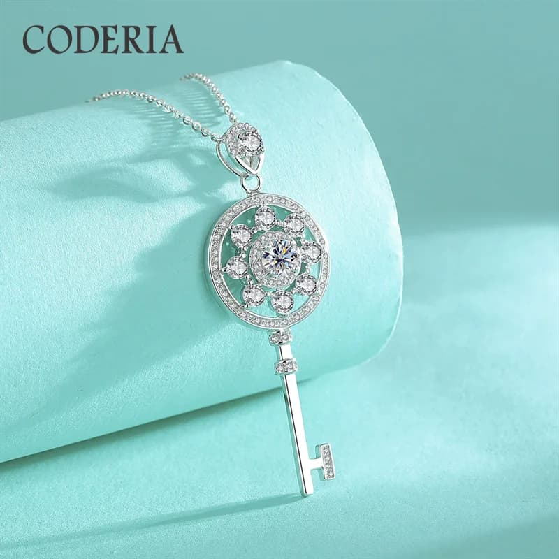 VVS1 D couleur 3EX coupe ronde 0.5 Carat Moissanite clé collier 925 en argent Sterling pendentif cla