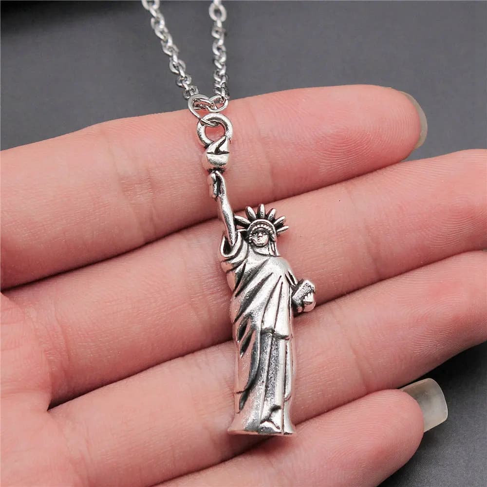 Collier tour Eiffel de voyage, longue chaîne de 45cm ou 70cm, bijoux féminins, anniversaire de maria