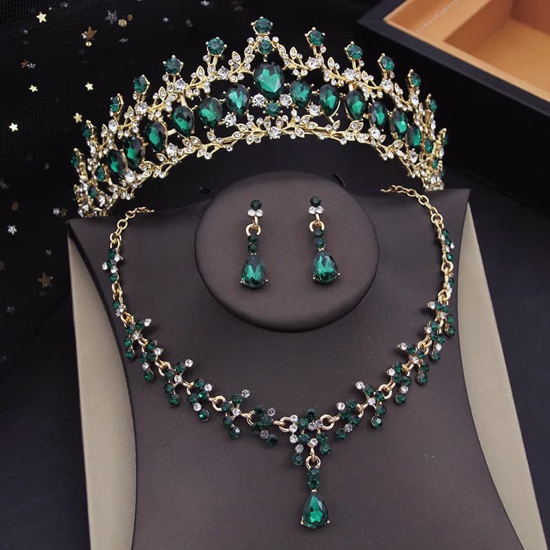 Diadème baroque en zircone et bijoux assortis