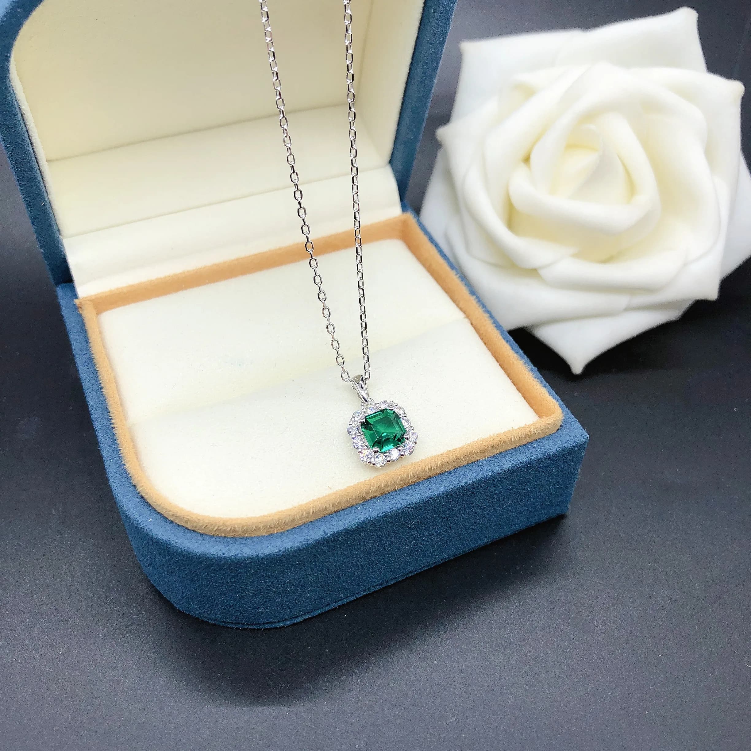 Vogue-Collier pendentif en diamant pour femme, or blanc 18 carats 750, émeraude cultivée en laborato
