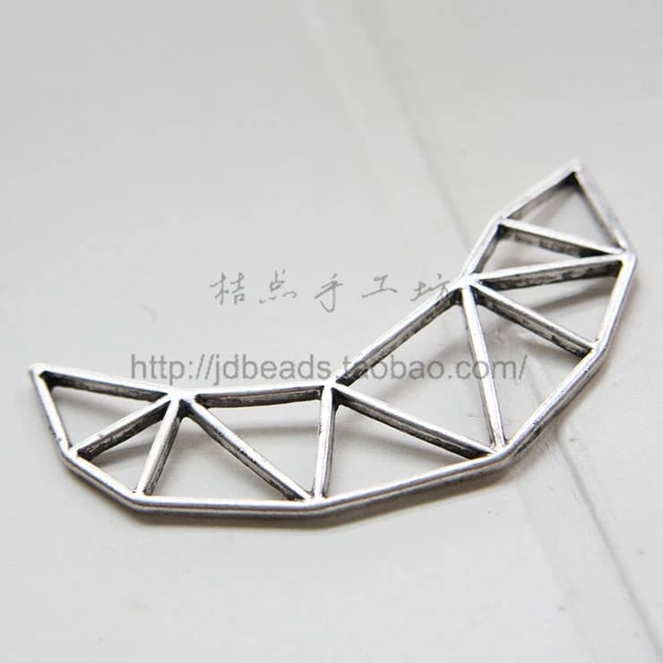 Lien de recherche en alliage à base de Zinc, une pièce, ton argent oxydé, géométrie 40x69mm (3111C),