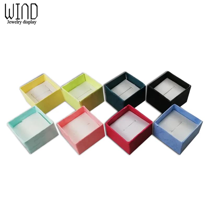 Offre spéciale 24 pièces coffrets cadeaux de bijoux assortis pour présentoir de bijoux 4*4*3 cm boîte à bagues de couleurs assorties petites coffrets cadeaux