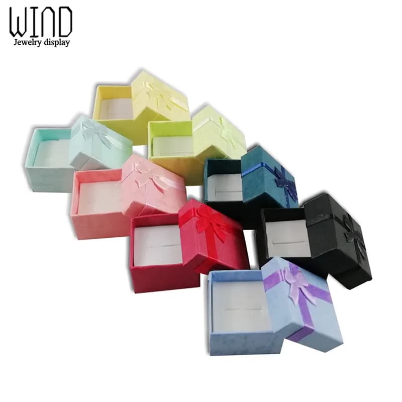 Offre spéciale 24 pièces coffrets cadeaux de bijoux assortis pour présentoir de bijoux 4*4*3 cm boîte à bagues de couleurs assorties petites coffrets cadeaux