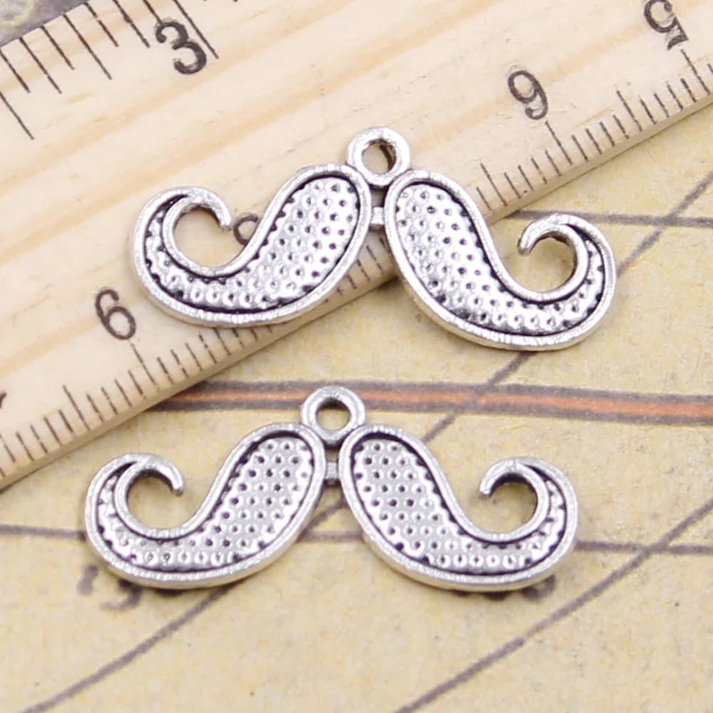 20 pièces breloques moustache barbe 13x30mm tibétain Bronze argent couleur pendentifs Antique fabrication de bijoux bricolage à la main artisanat pendentif
