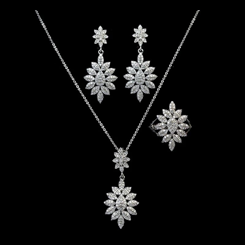 HADIYANA ensembles de bijoux breloques élégantes cadeau collier boucles d'oreilles et bague 3 pièces ensemble bijoux d'anniversaire Zircon cubique CN1744 Bisuteria