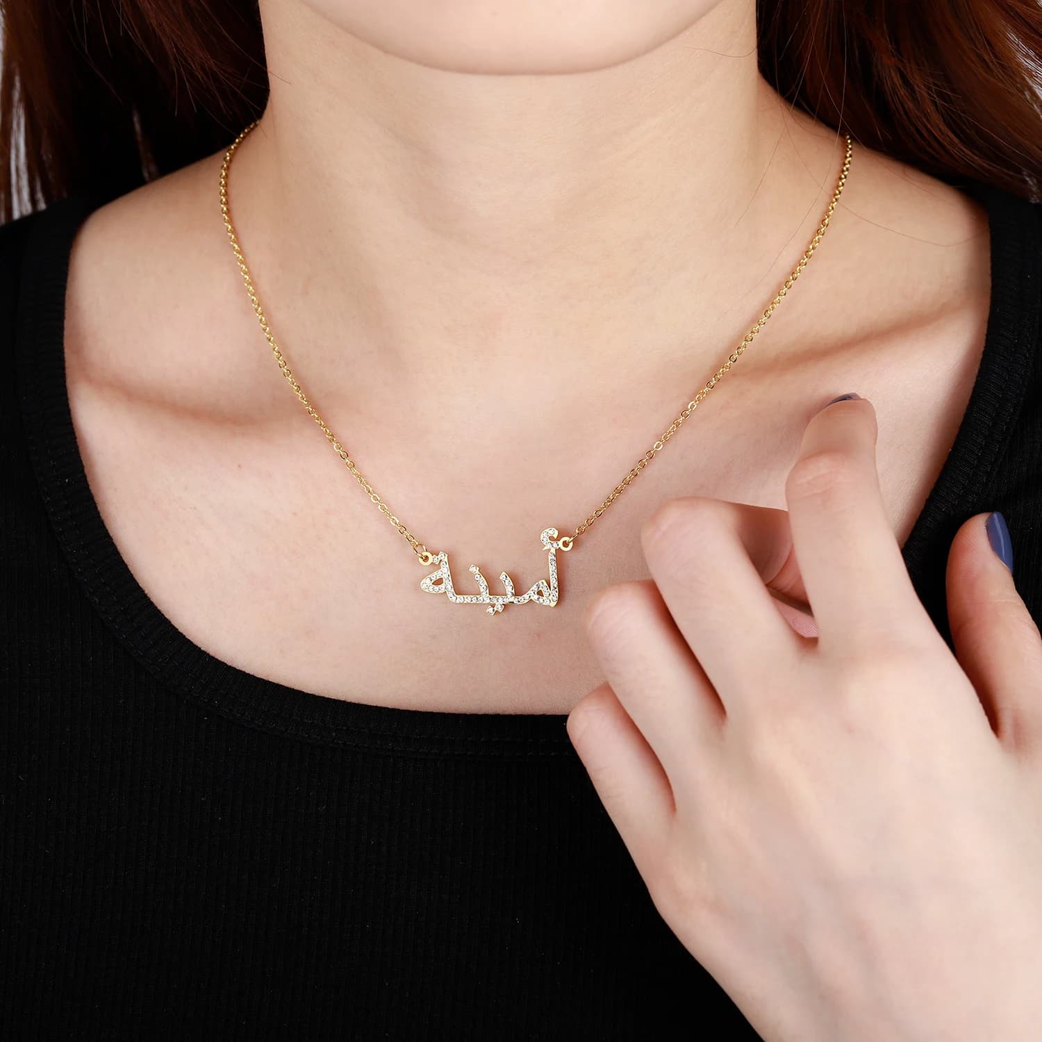 Collier avec nom arabe personnalisé, pendentif arabe en cristal en acier inoxydable, noms glacés, bijoux pour femmes, cadeau d'anniversaire