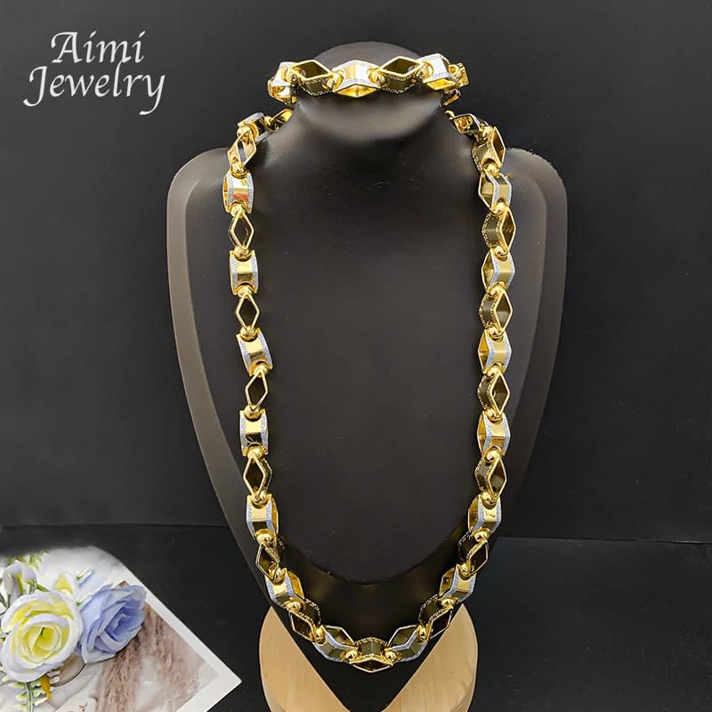 Ensemble de bijoux plaqué or 18 carats