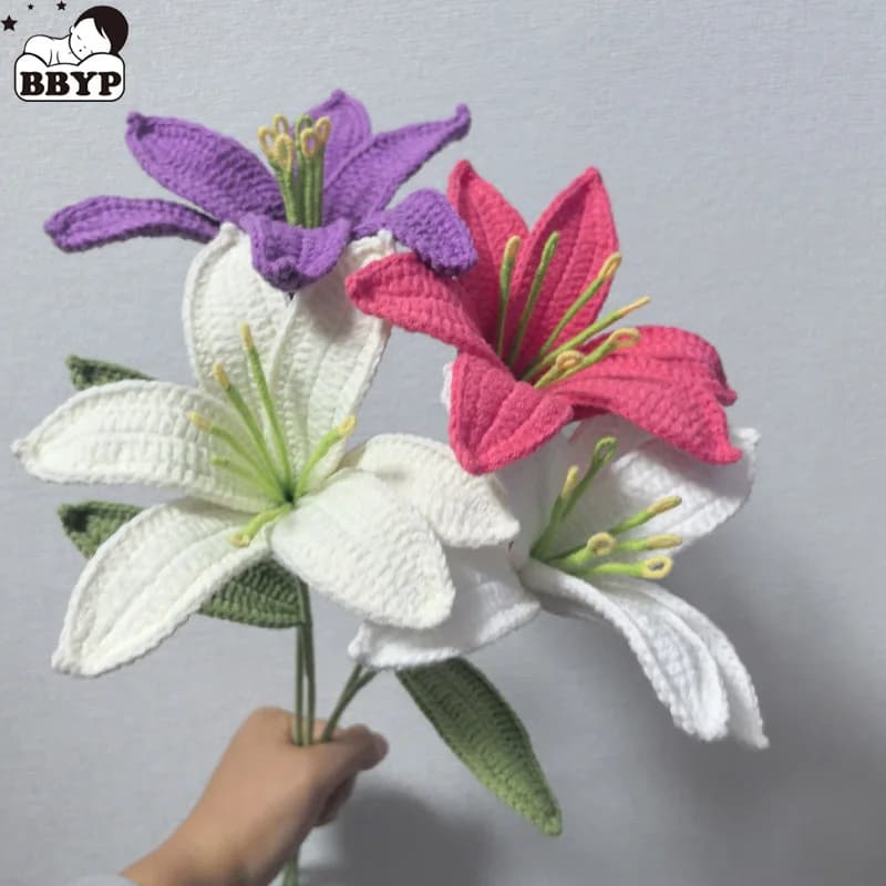 Bouquet de fleurs de lys tricoté à la main, Bouquet fini pour accessoires de maison, ornement de décoration