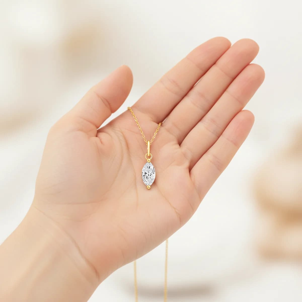 Collier pendentif solitaire en moissanite taille marquise pour femme, chaîne de clavicule en argent 925, bijou de fiançailles exquis pour mariage et soirée