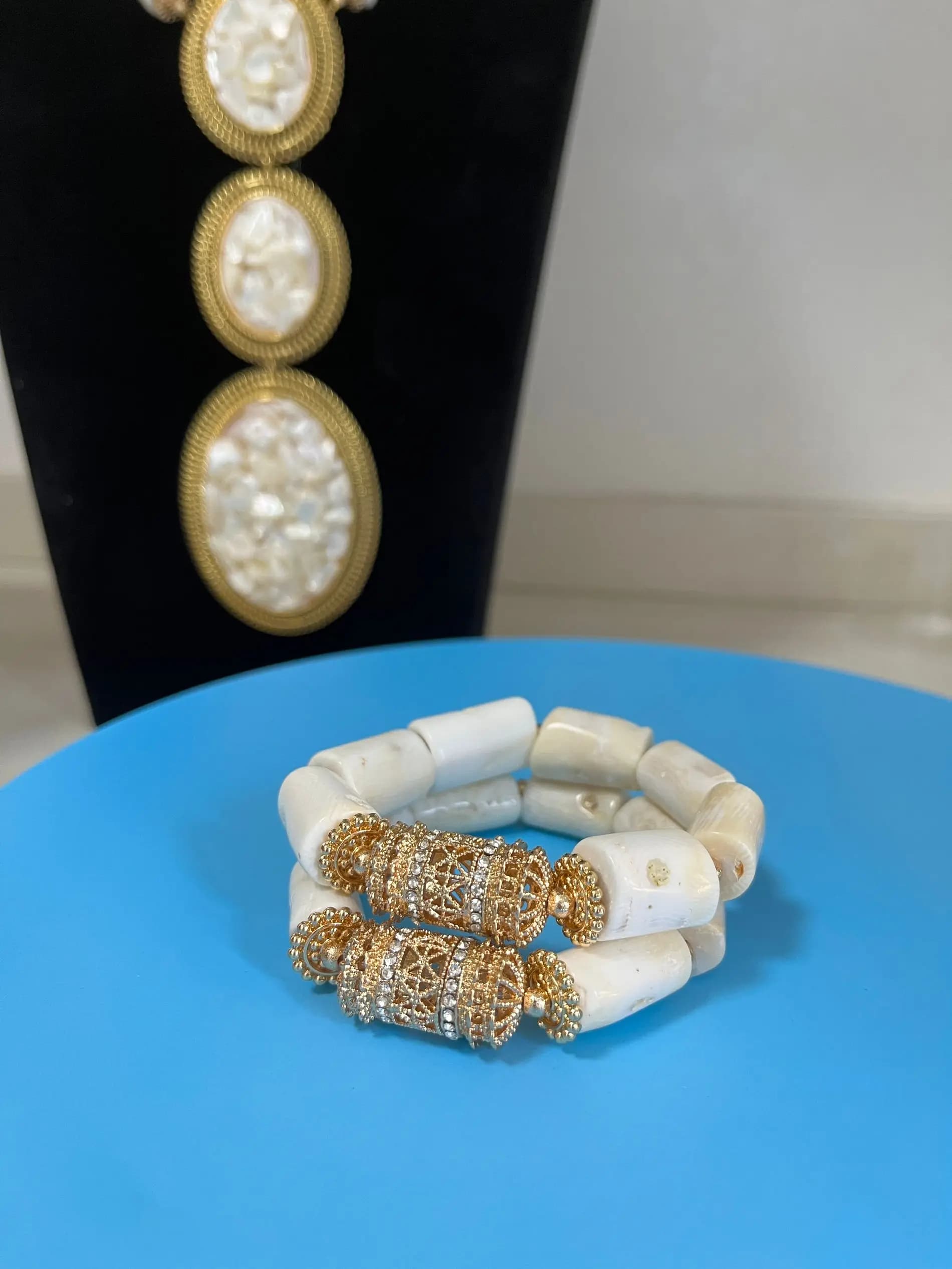 Ensemble de bijoux traditionnels africains en perles de corail pour mariage nigérian