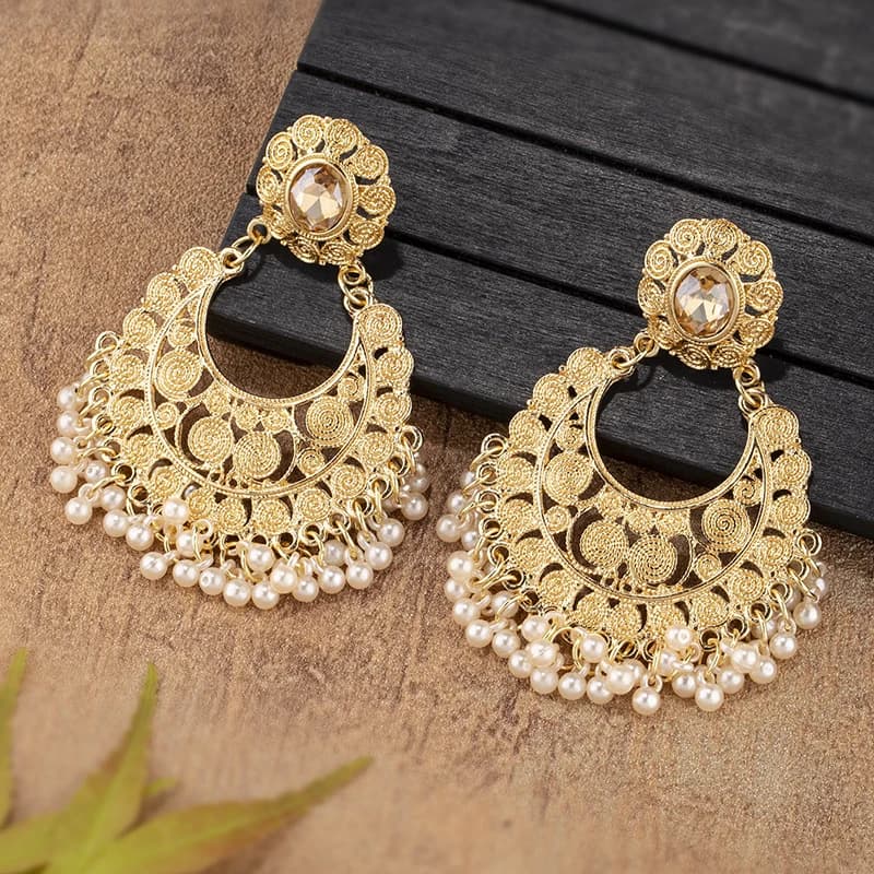 Boucles d'oreilles Jhumka indiennes de luxe pour femmes, couleur or ethnique, Vintage, fleurs en cristal, perle, pompon, bijoux de mariage, 2023