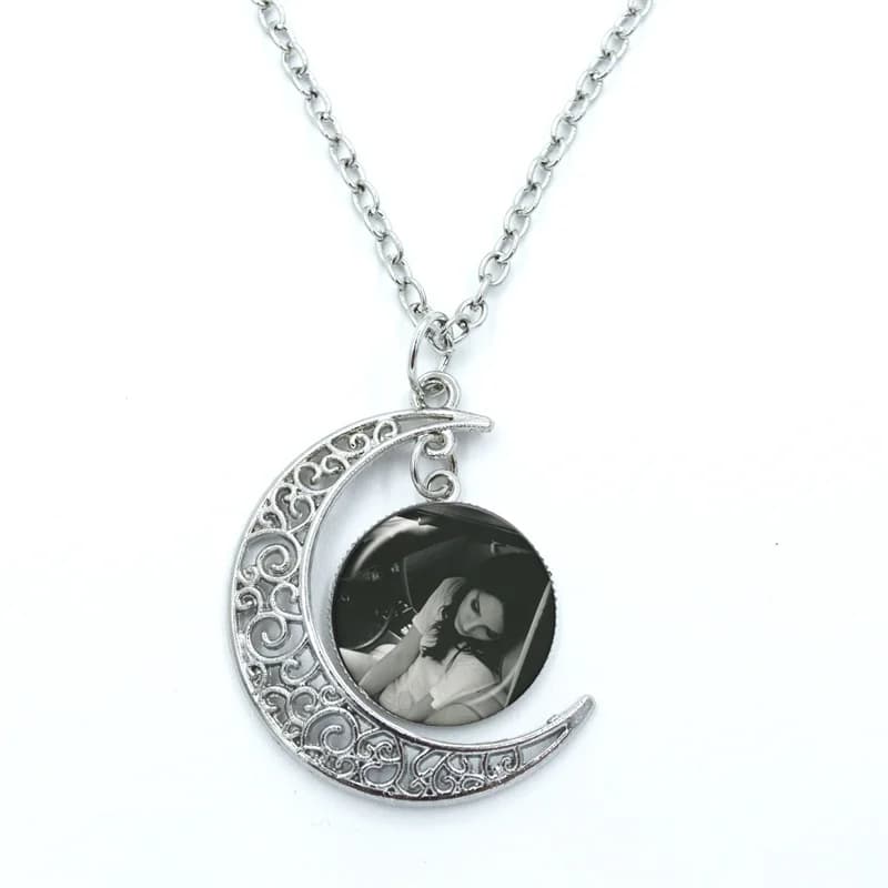 J'aime Luna Vintage artistique rétro Photo chanteur Lana Del Rey dôme en verre Cabochon croissant de lune collier déclaration bijoux cadeaux
