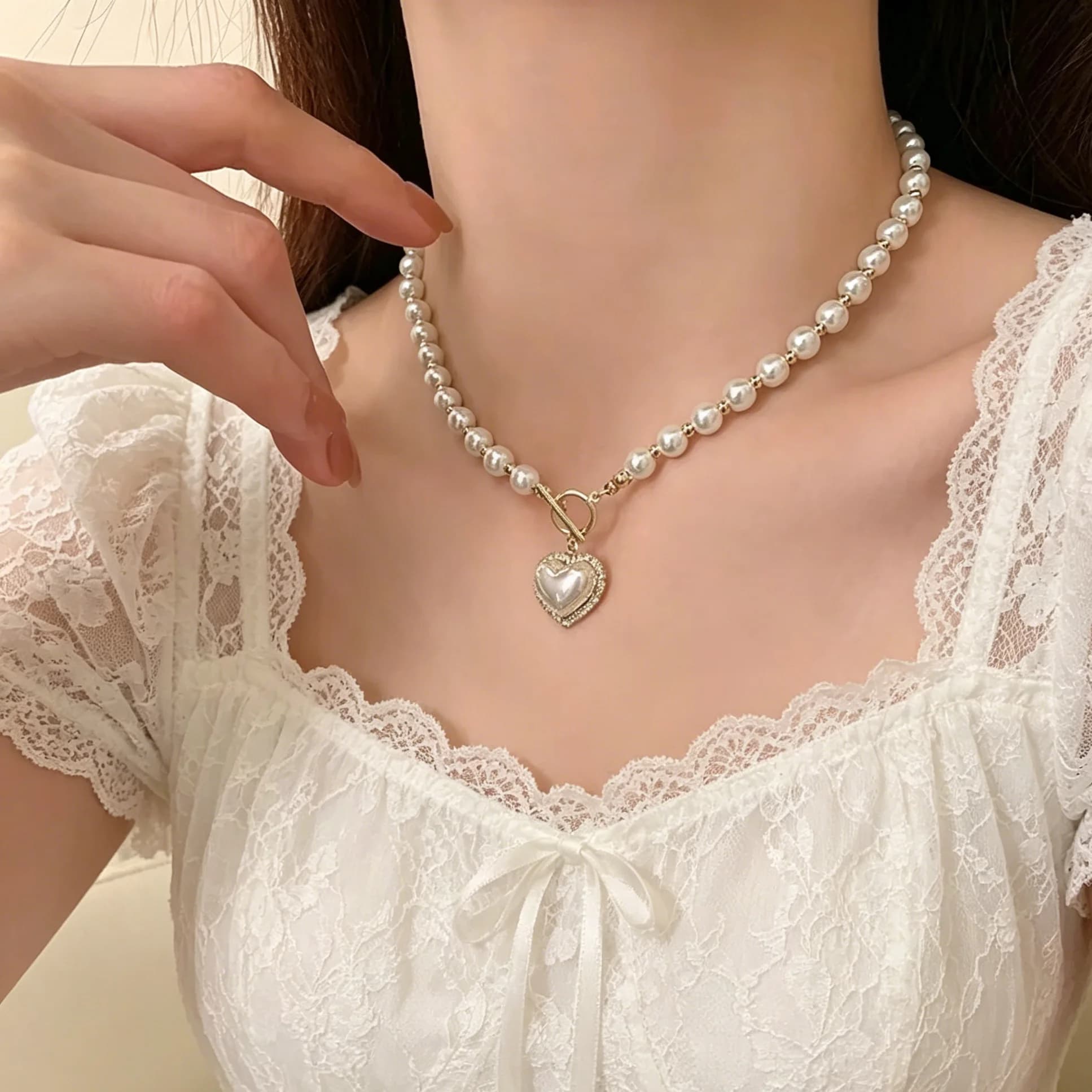 Collier élégant pour femmes, pendentif cœur simple, chaîne de clavicule, bijou de cou, accessoire de bijouterie, cadeau pour la fête ou le quotidien