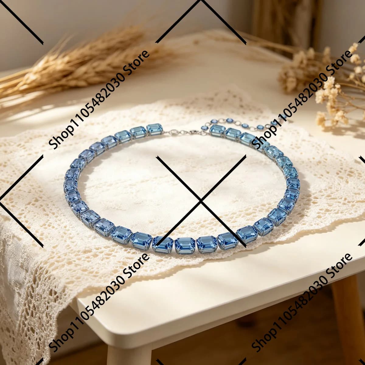Collier Cygne à Coupe Baguette, Bijou Spectaculaire et Audacieux