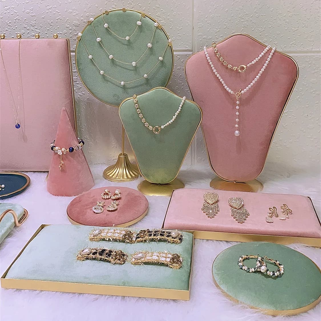 Présentoir à bijoux T1