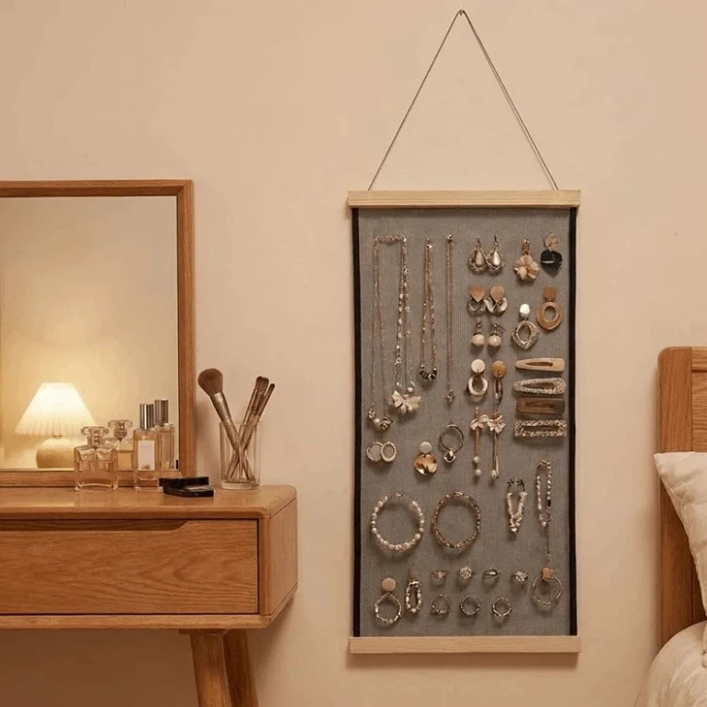 Support de rangement suspendu pour bijoux en bois avec grille en maille grande capacité, présentoir en maille pour économiser de l'espace, support pour boucles d'oreilles et colliers pour la maison