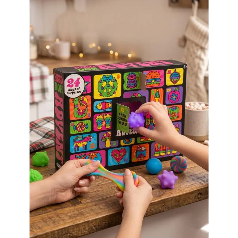 Calendrier de l'Avent Pop Cube 5cm Ice Baby Squishy 24 trous pour fidget toys, calendrier pour enfants et adolescents, cadeau de Noël et d'anniversaire, décoration de bureau mignonne
