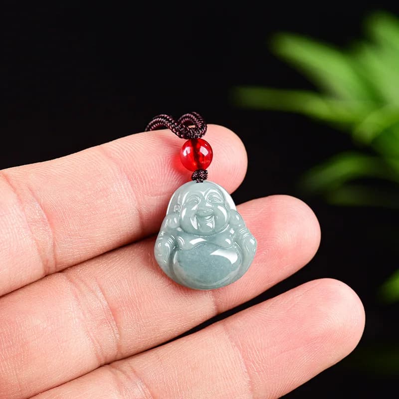 Collier pendentif bouddha Guanyin en jadéite du Myanmar