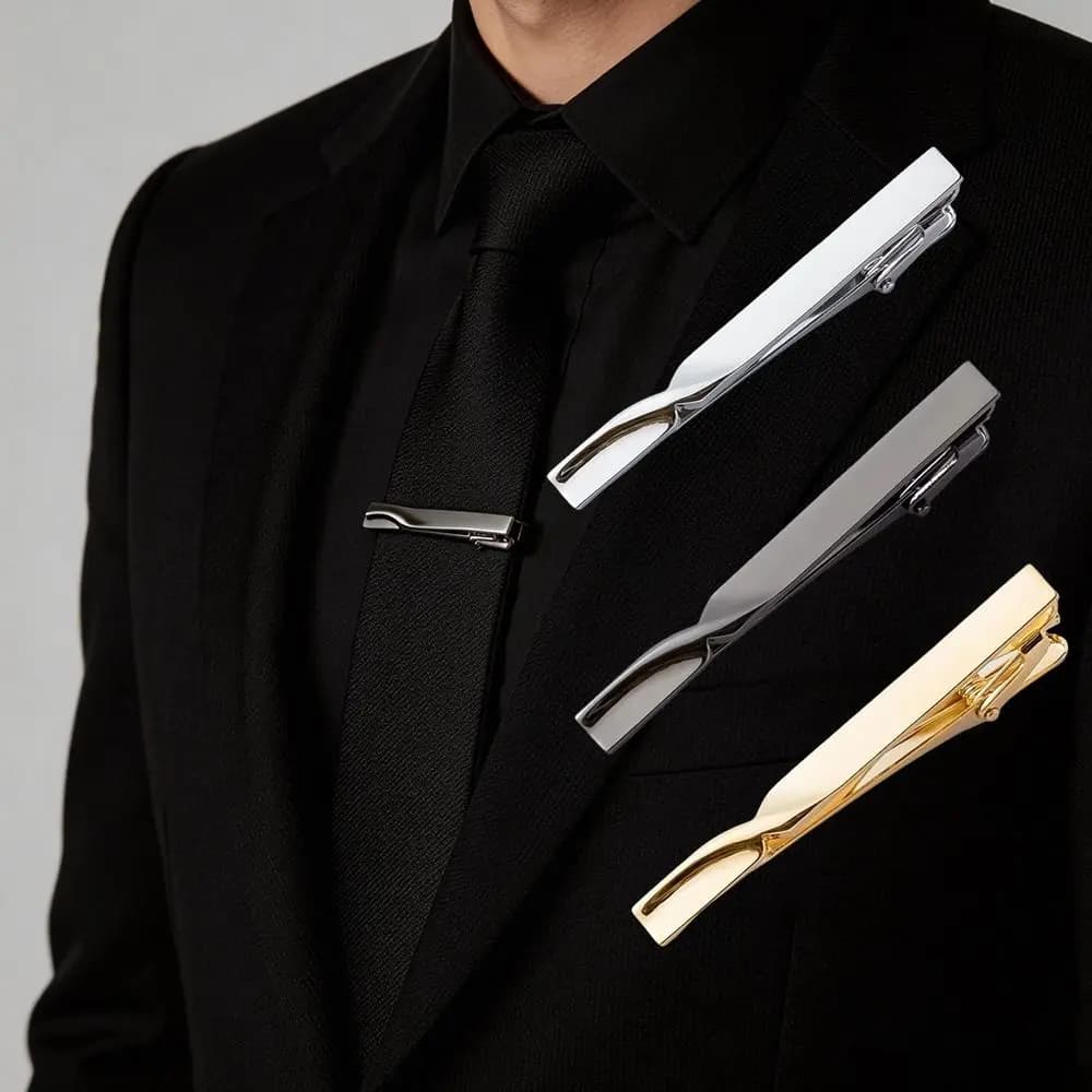 Pince à cravate élégante et classique pour homme, en métal, portable, légère, pour cérémonie de mariage