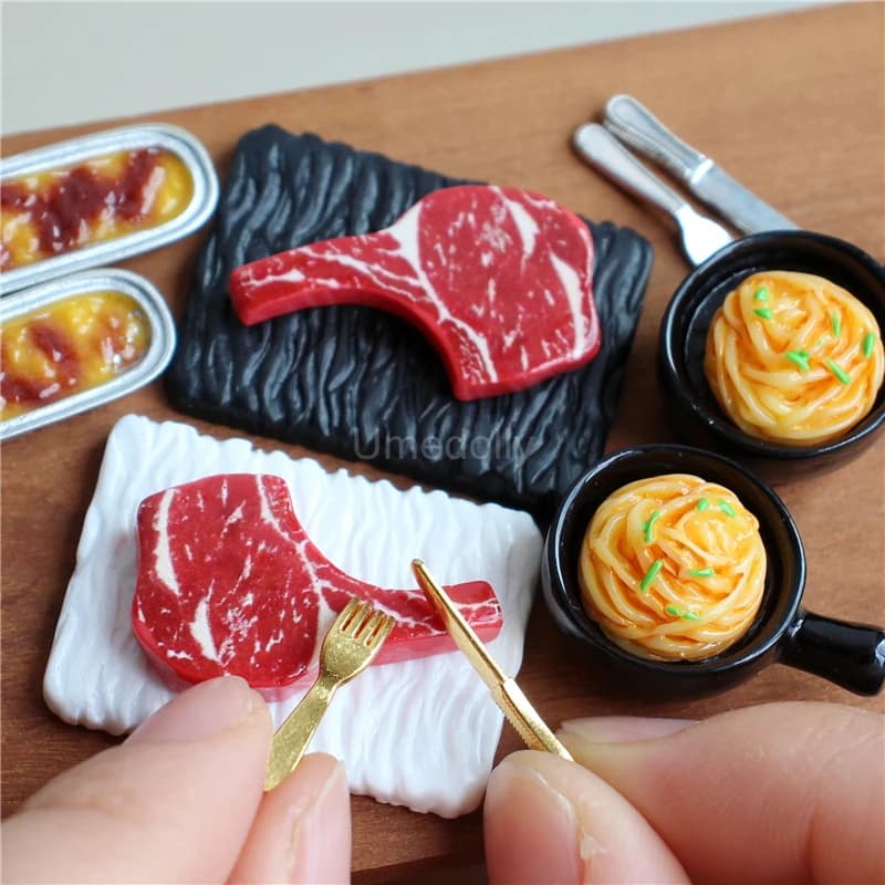 Mignon Mini 1/6 échelle Miniature maison de poupée boeuf Steak pâtes semblant jouer cuisine nourriture pour poupée Blyth accessoires jouet