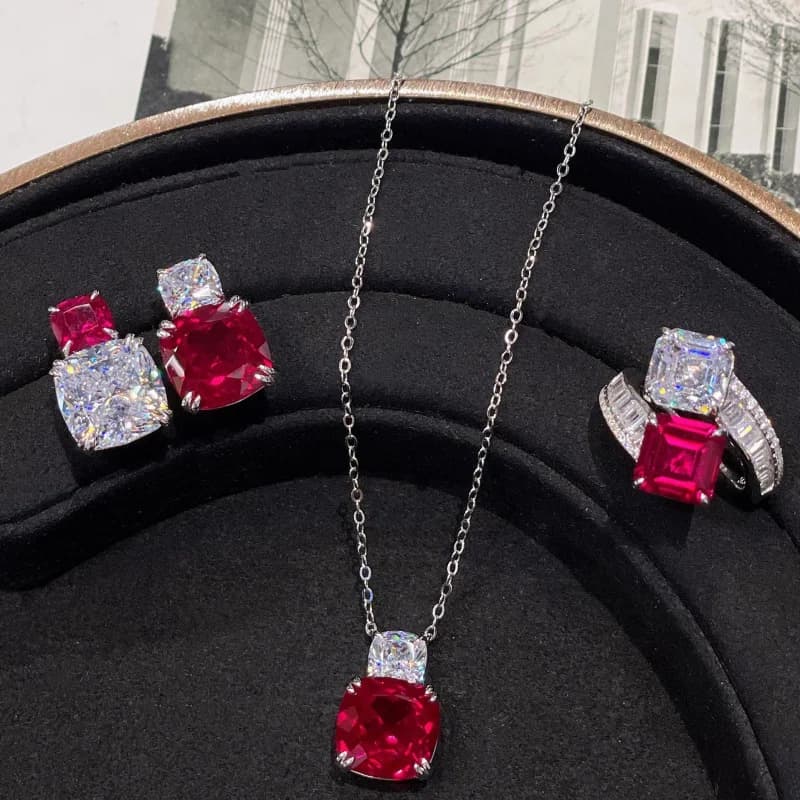 Ensemble de collier pendentif en corindon rouge luxueux pour femmes, bijoux en rubis synthétiques cultivés pour les événements de soirée élégants