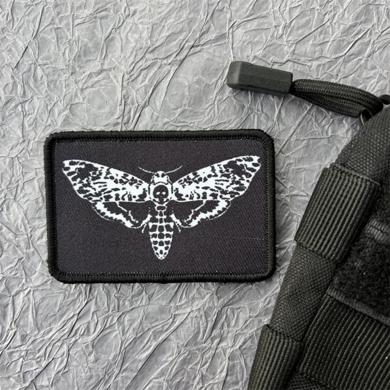 Tête de mort papillon Goth