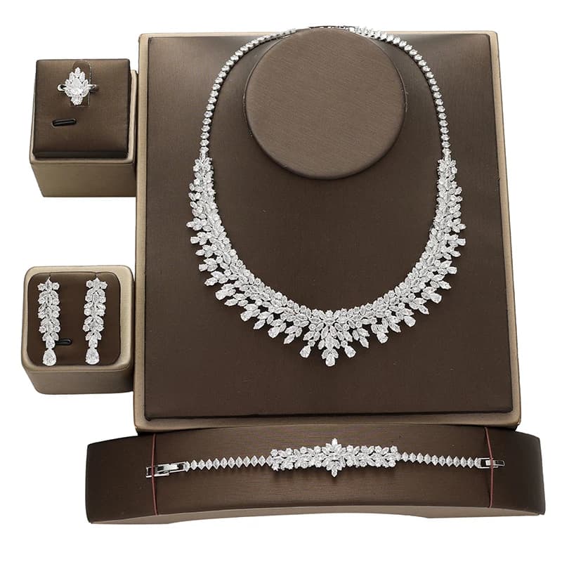 Ensembles de bijoux HADIYANA mariée zircone pour les femmes fête luxe collier Bracelet boucle d'oreille anneaux de mariage BN8132 cadeau d'anniversaire