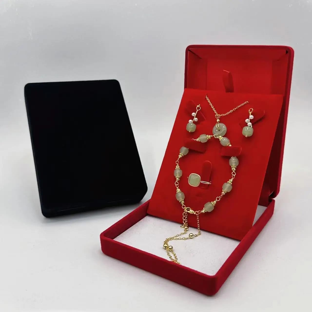 Ensemble de bijoux en velours, boîte-cadeau, plateau, collier, bague, boucles d'oreilles, présentoir de bracelets, étui d'emballage de bijoux pour femmes, mariage, Valen