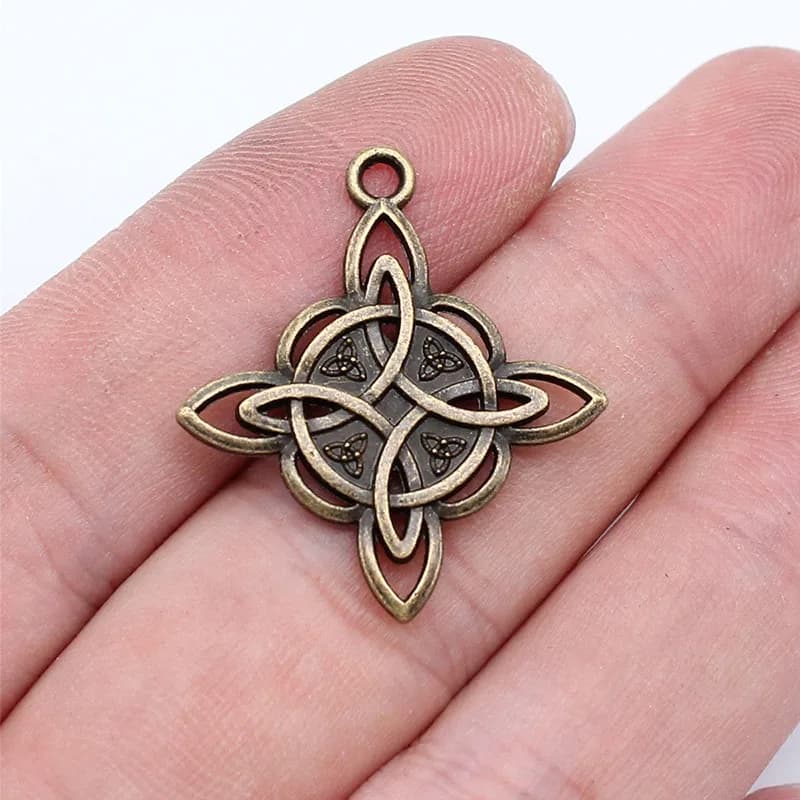 10 pièces/lot mode noeud celtique bricolage pendentif à la main collier boucles d'oreilles accessoires breloques résultats fabrication de bijoux fournitures