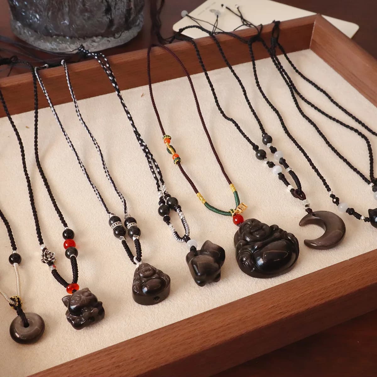 Collier pendentif en pierre noire d'obsidienne naturelle pour femmes et hommes, chaîne en corde tressée à la main, bijoux de haute qualité YNC199