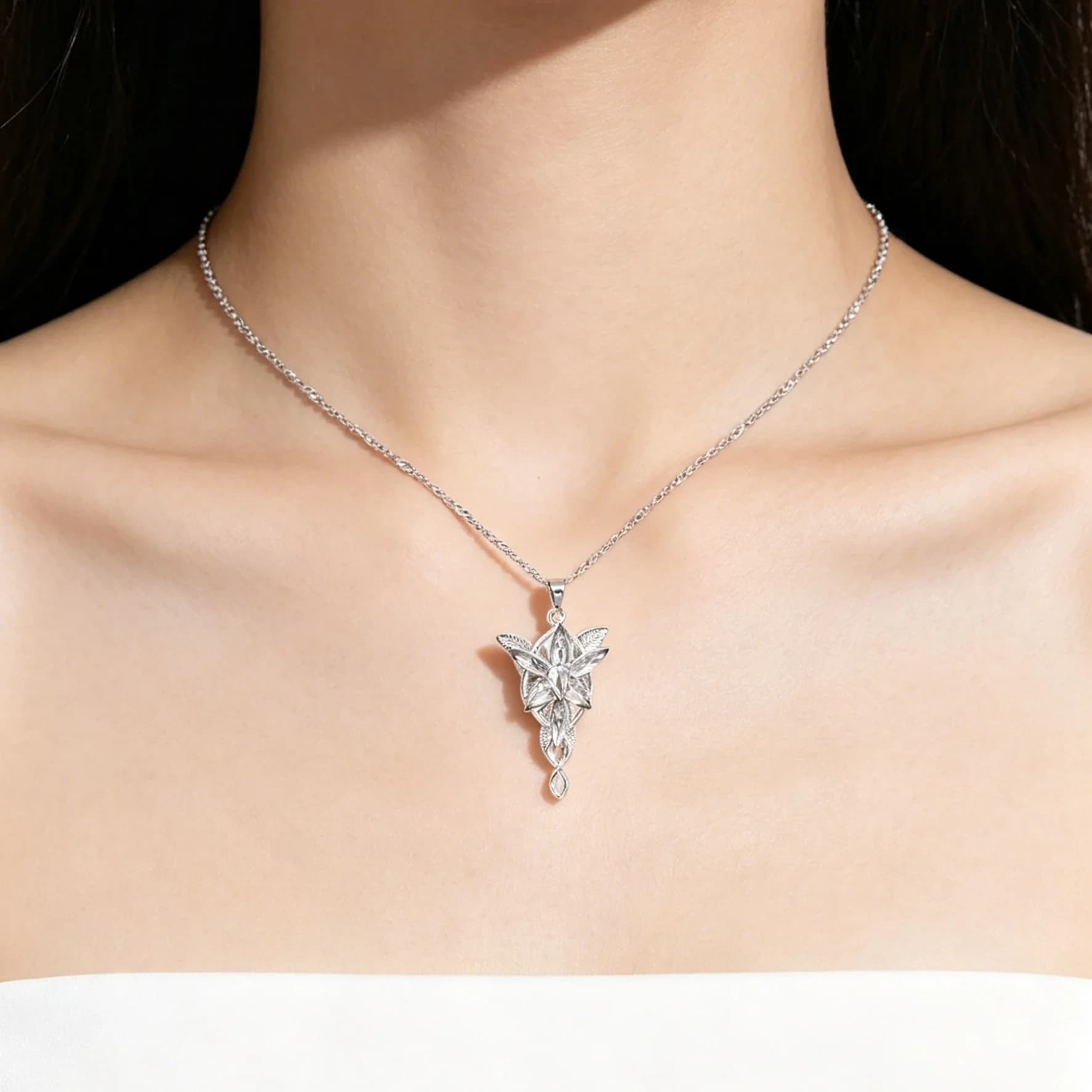 Collier Arwen en argent avec pendentif en cristal, bijoux de fête pour femmes et filles, accessoires de cinéma