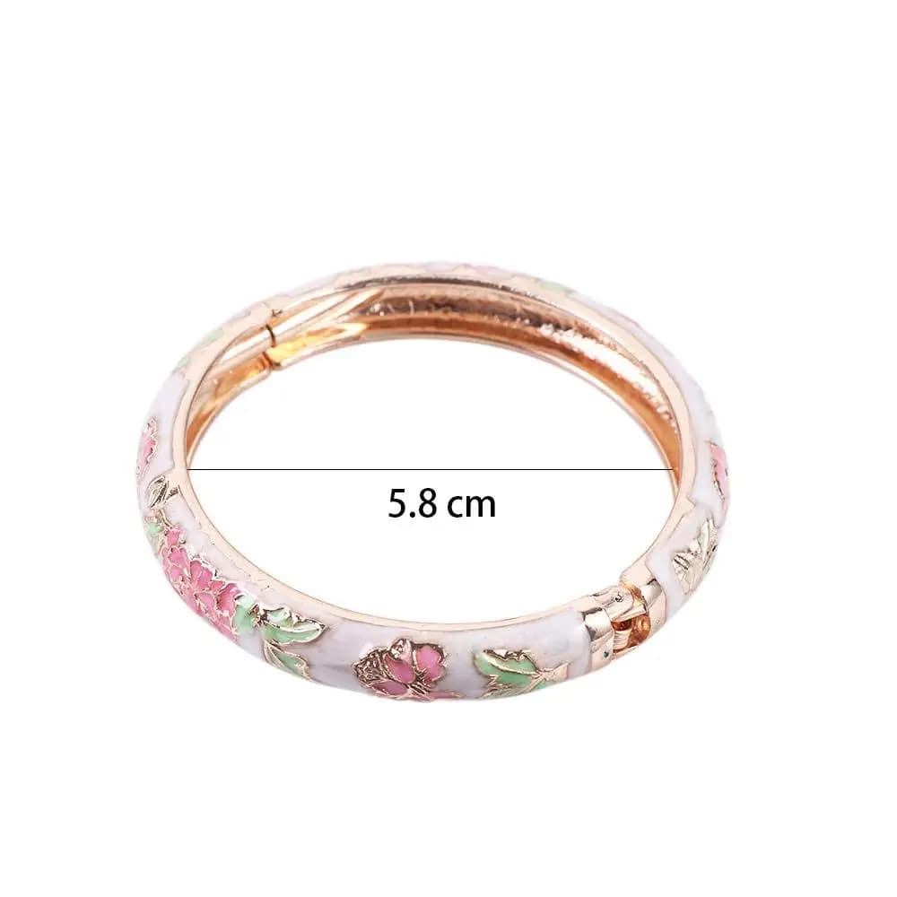 Cadeaux classiques traditionnels pour femmes et filles