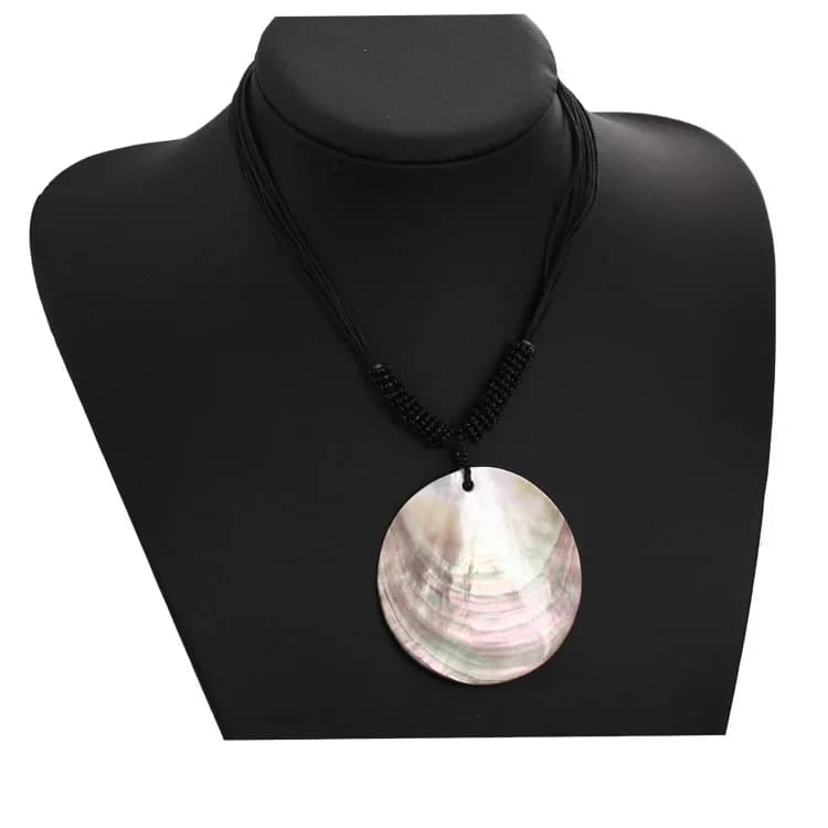 Collier tissé à la main avec pendentif en coquillage naturel pour femmes, chaîne en corde noire, chaîne de clavicule, accessoire de bijoux transfrontaliers à la mode