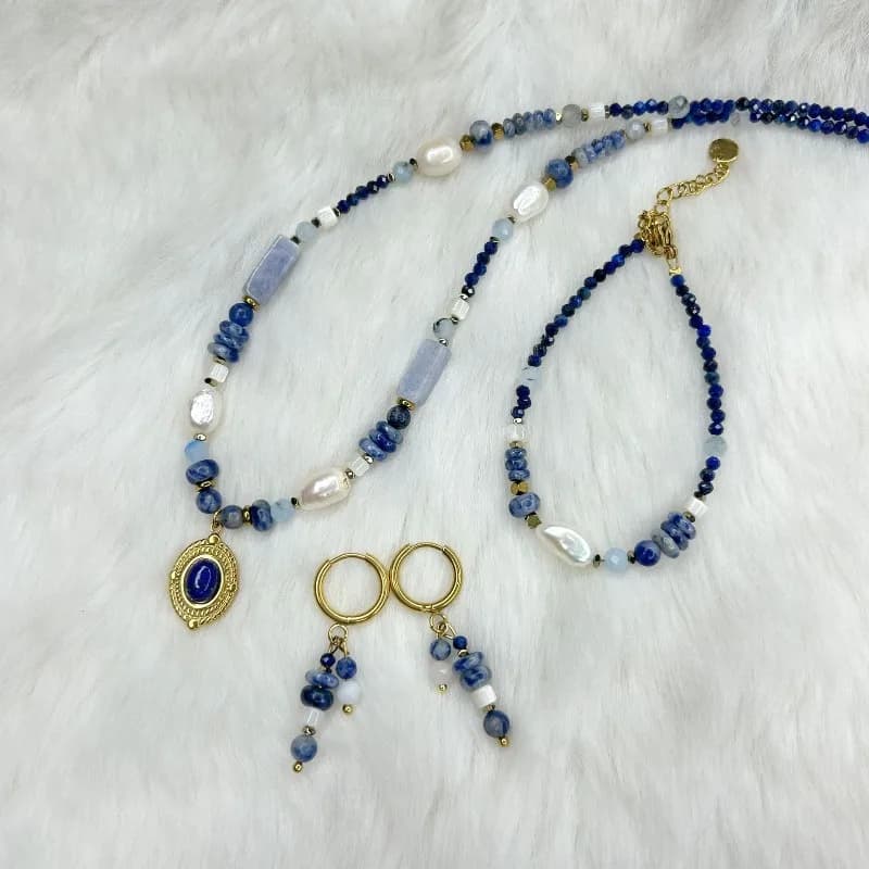 Nouveauté 2026 : Collier Rétro Français de Niche, Chaîne Élégante pour Clavicule, Bijou de Cou Délicat et Tendance, Idéal comme Cadeau d'Anniversaire pour Amie