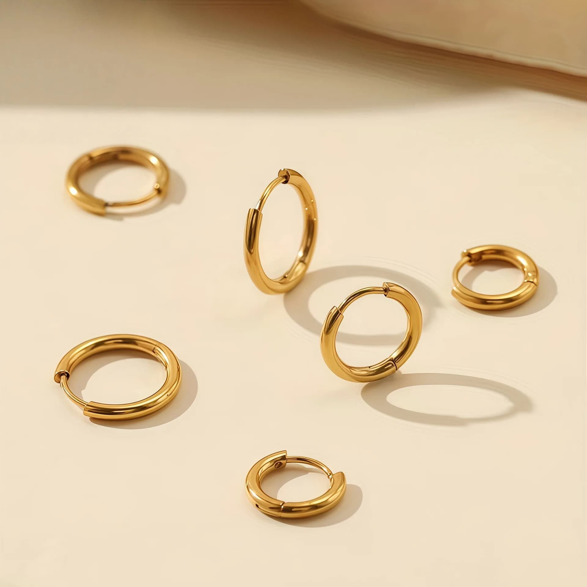 4 paires d'anneaux d'oreilles en titane plaqué or, hypoallergéniques, faciles à poser, accessoires de bijoux en acier inoxydable 316L