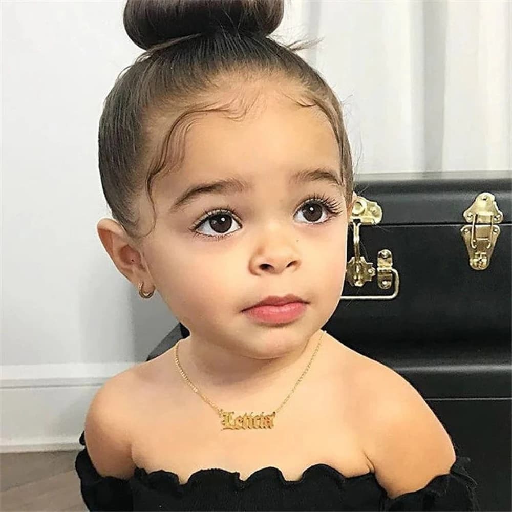 Collier personnalisé avec nom de bébé, couleur argent et or, bijoux mignons, exquis, cadeau pour la journée de l'enfance