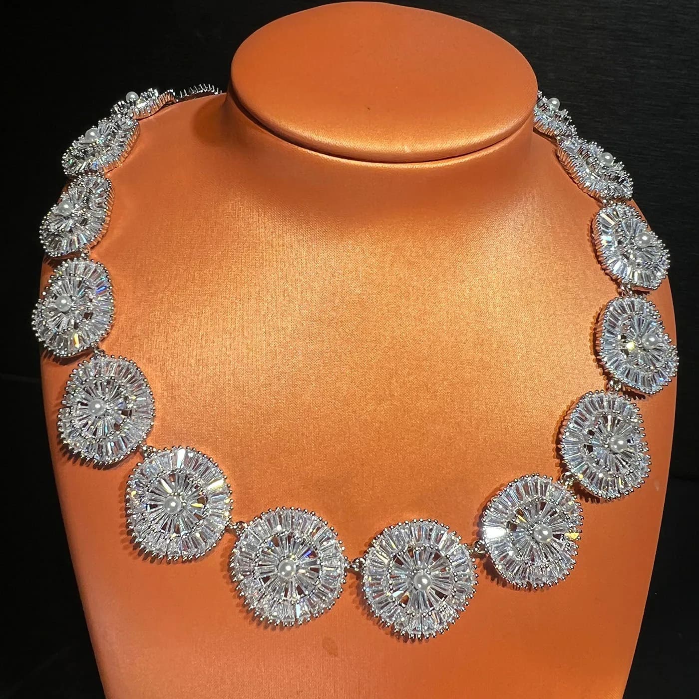 Ensemble de bijoux en pierres précieuses colorées pour femmes